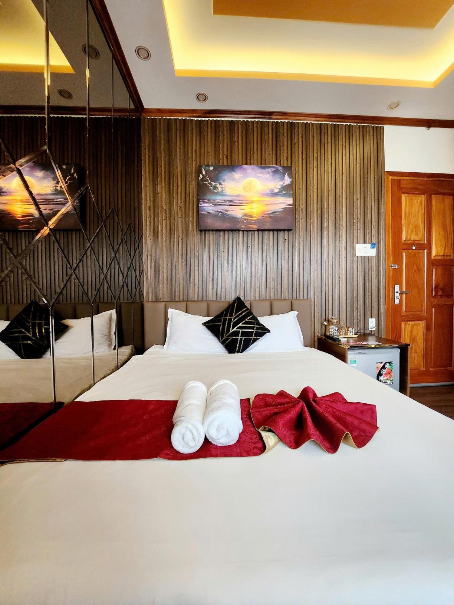 Ha Hotel & Apartment Vung Tau Exterior photo