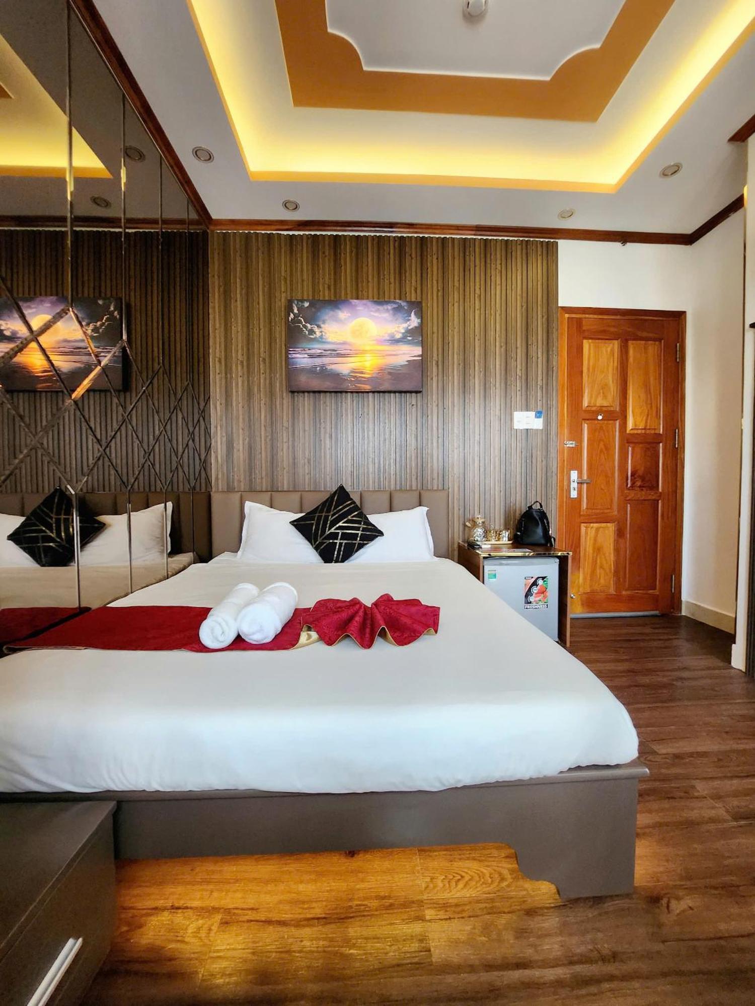 Ha Hotel & Apartment Vung Tau Exterior photo